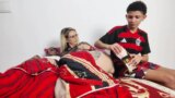 Uyuyan Üvey Birey İle Seks Yaparken Kocasına Yakalanan Olgun İri Götlü Kadın
